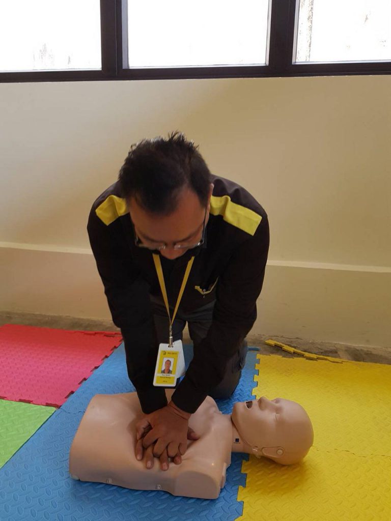 SMCS Provides First Aid Training To The Factory